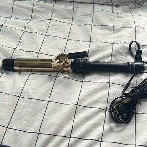 Hot Tool 1 1/4” barrel